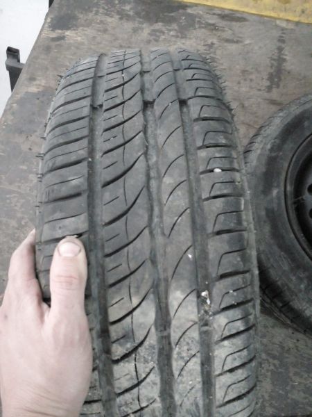 Par de Pneu 175/65 r14